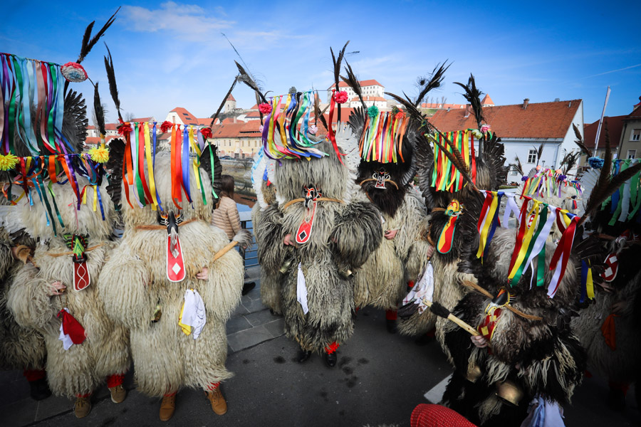 kurentovanje_2020_povorka_pigac_si_MAVA1355