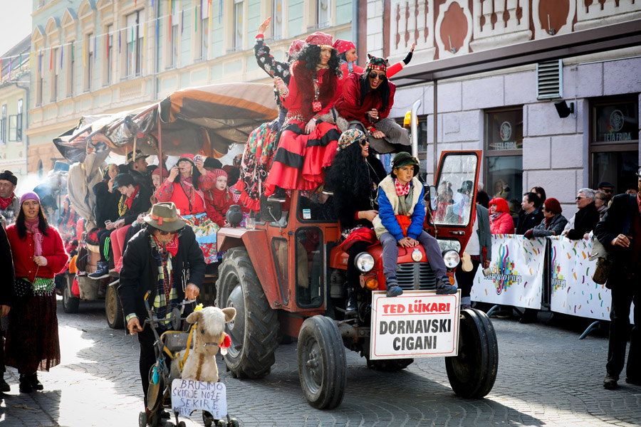 kurentovanje_2020_povorka_pigac_si_MAVA2368